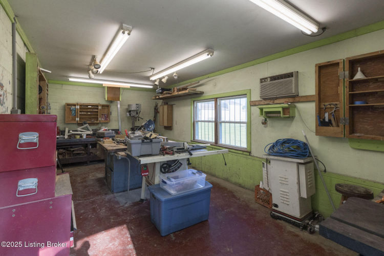 Listing Image 45