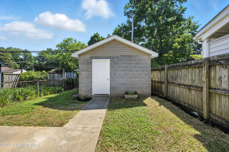 Listing Image 23