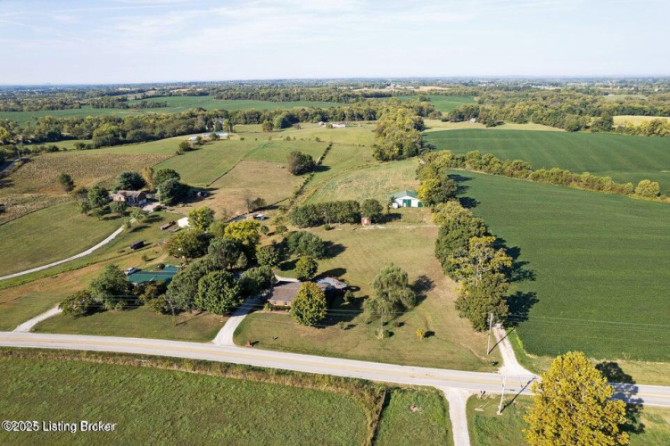Listing Image 11