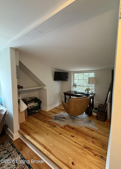Listing Image 25