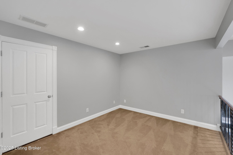 Listing Image 65