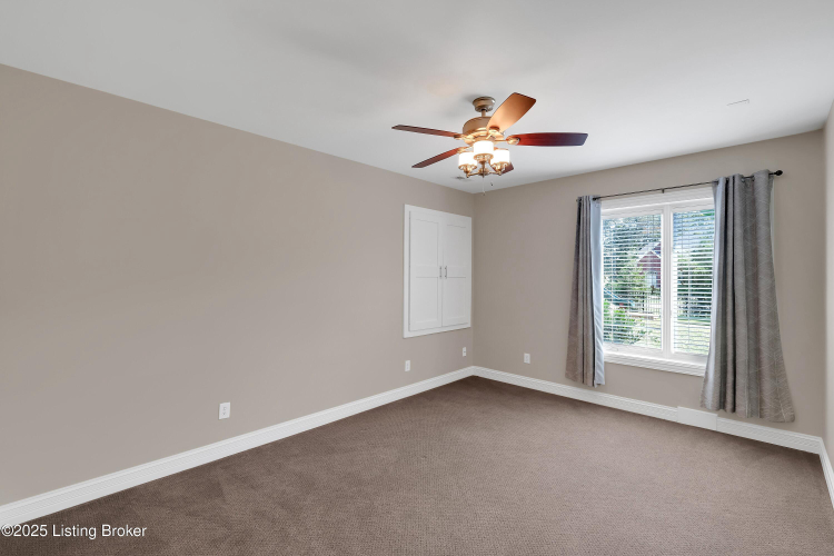 Listing Image 81