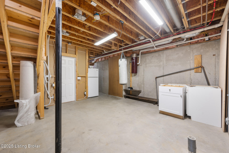 Listing Image 43