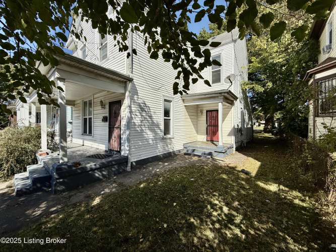 Listing Image 4