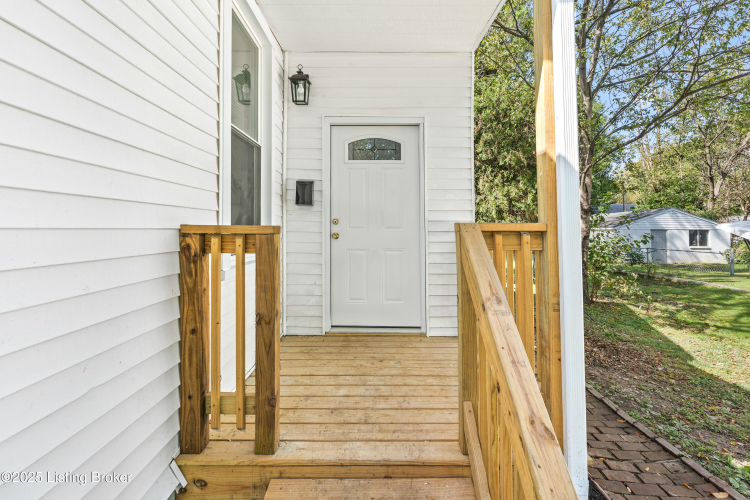 Listing Image 6
