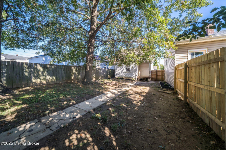 Listing Image 37