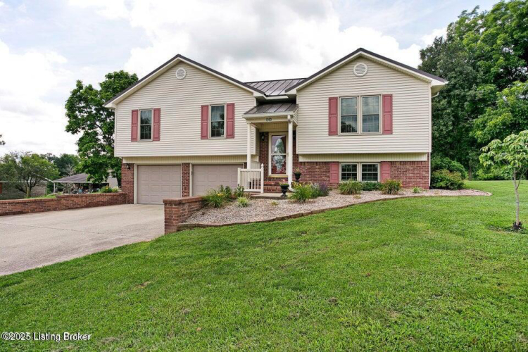 Listing Image 4