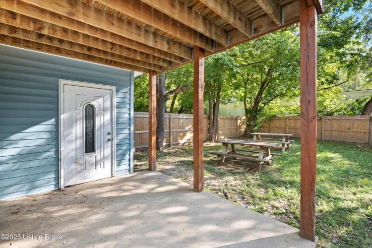Listing Image 24