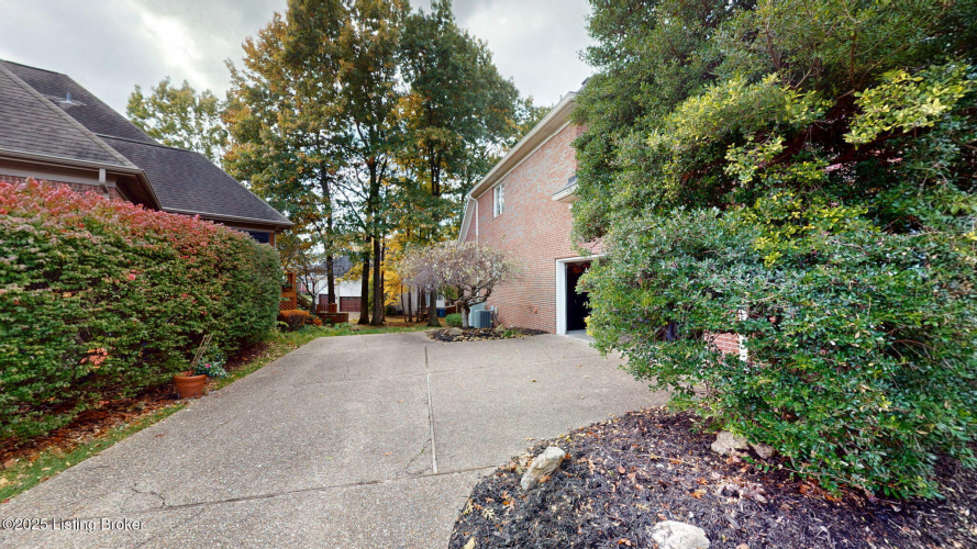 Listing Image 89