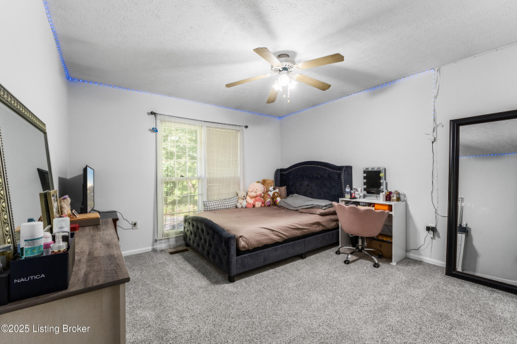 Listing Image 37