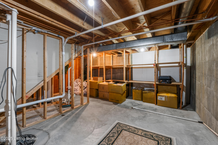Listing Image 44