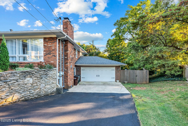 Listing Image 56