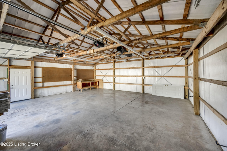 Listing Image 41