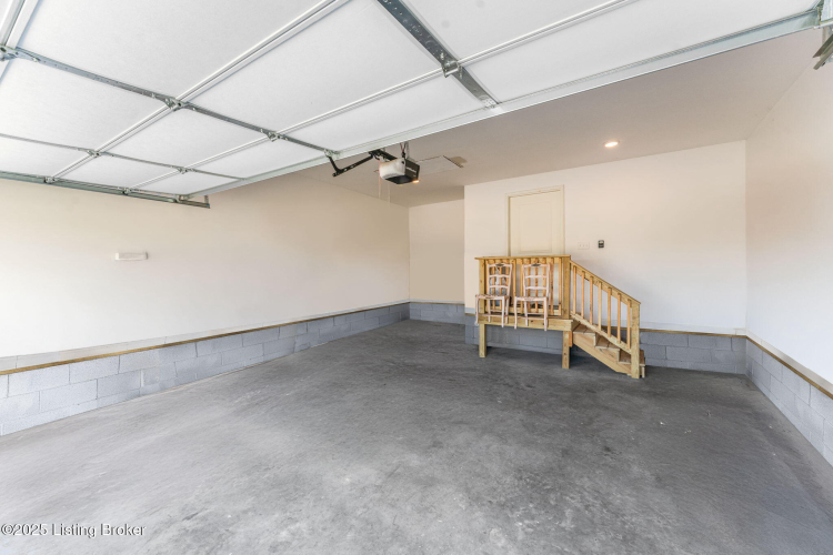Listing Image 42