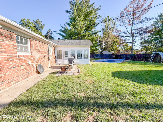 Listing Image 32