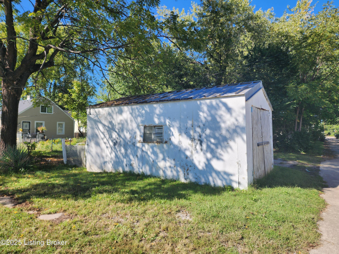 Listing Image 23