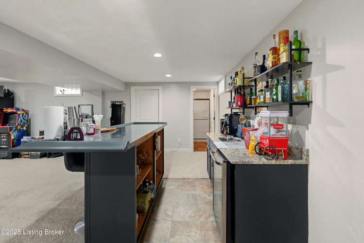 Listing Image 35