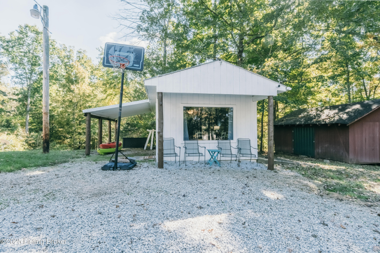 Listing Image 56