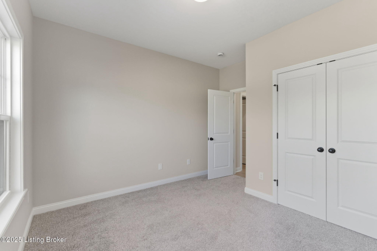 Listing Image 37