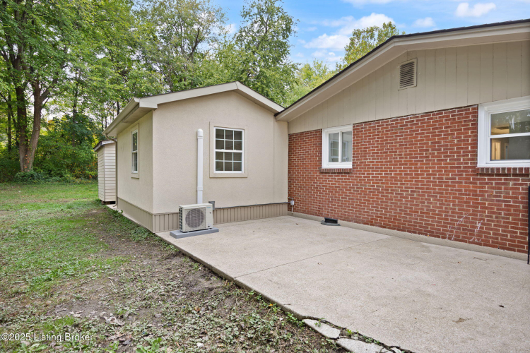 Listing Image 32