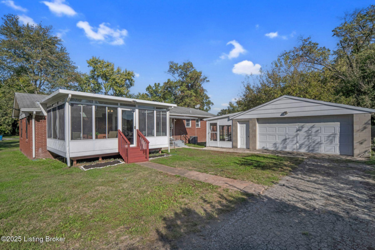 Listing Image 12