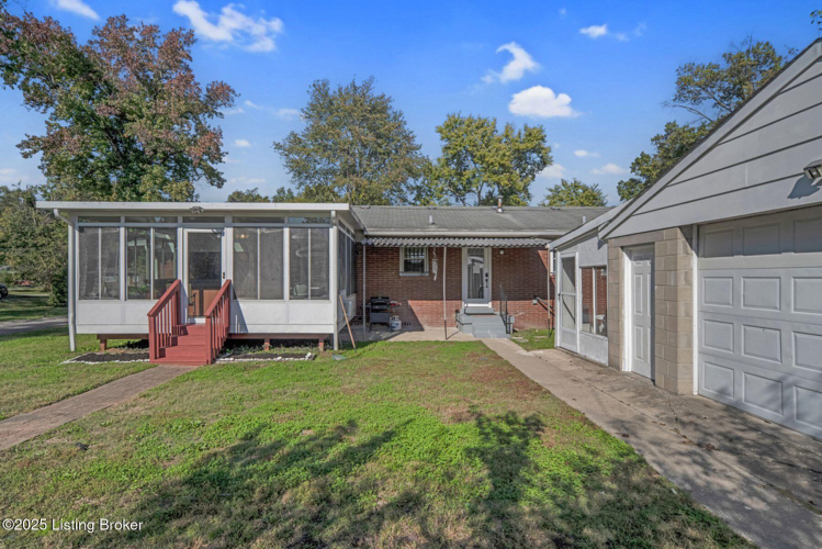 Listing Image 10