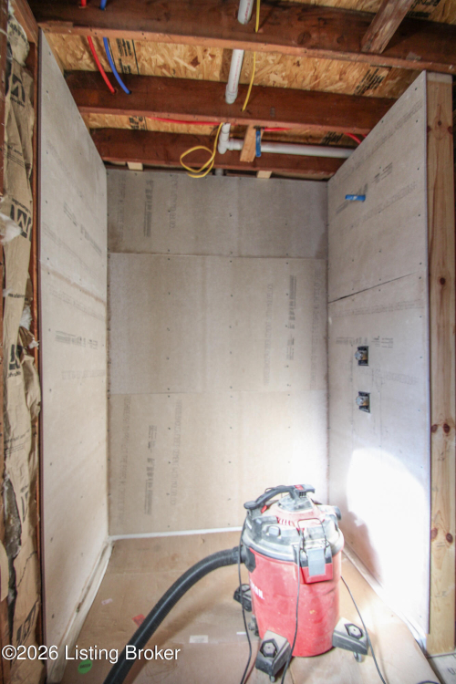 Listing Image 12