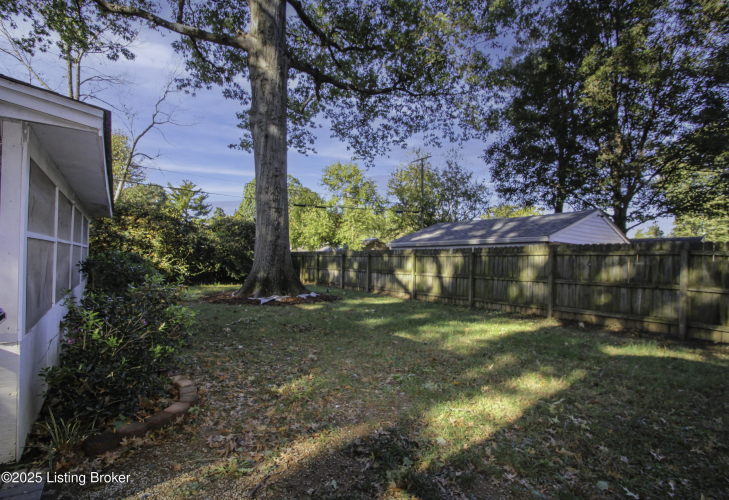 Listing Image 28