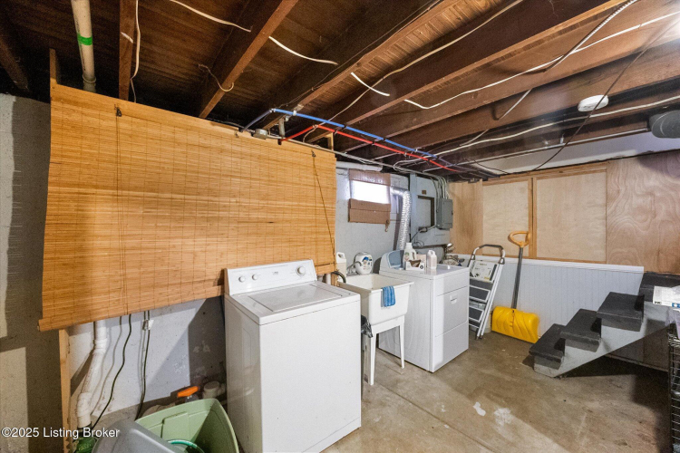 Listing Image 17