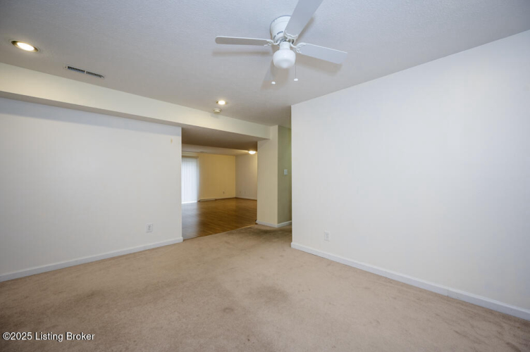 Listing Image 45