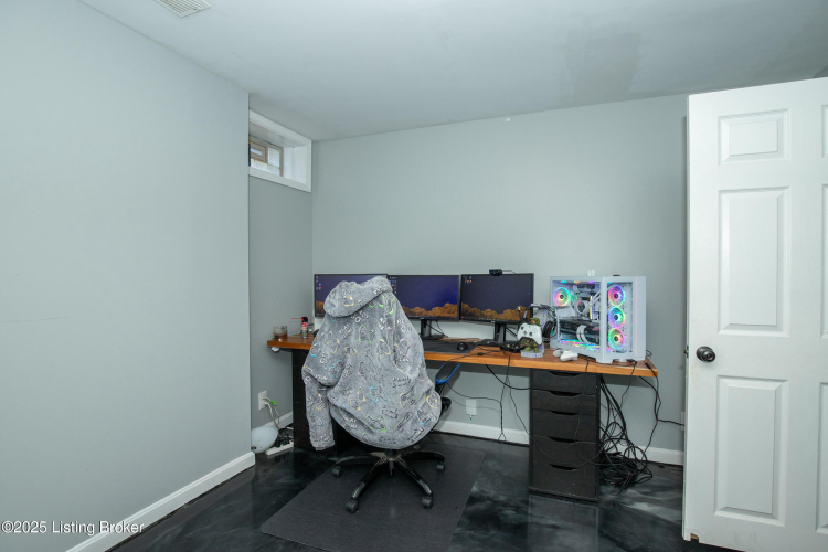 Listing Image 41