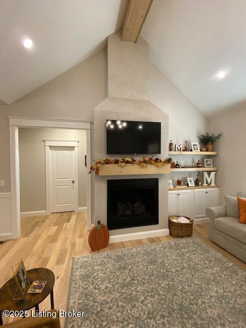 Listing Image 6
