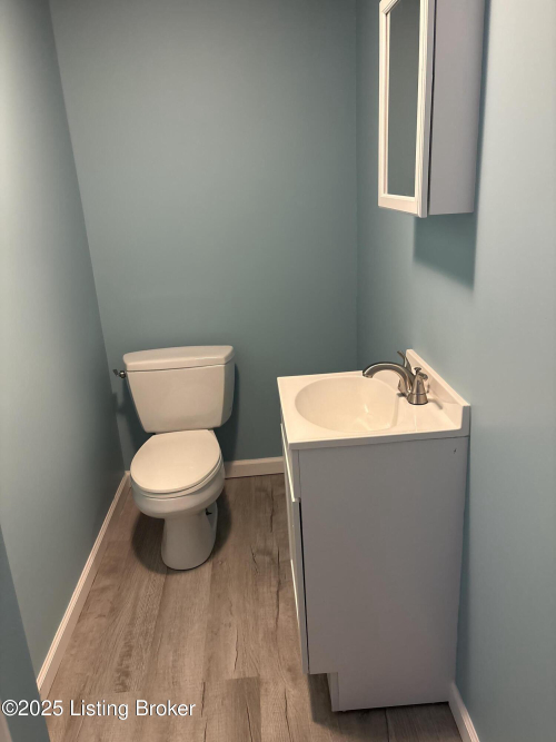 Listing Image 17