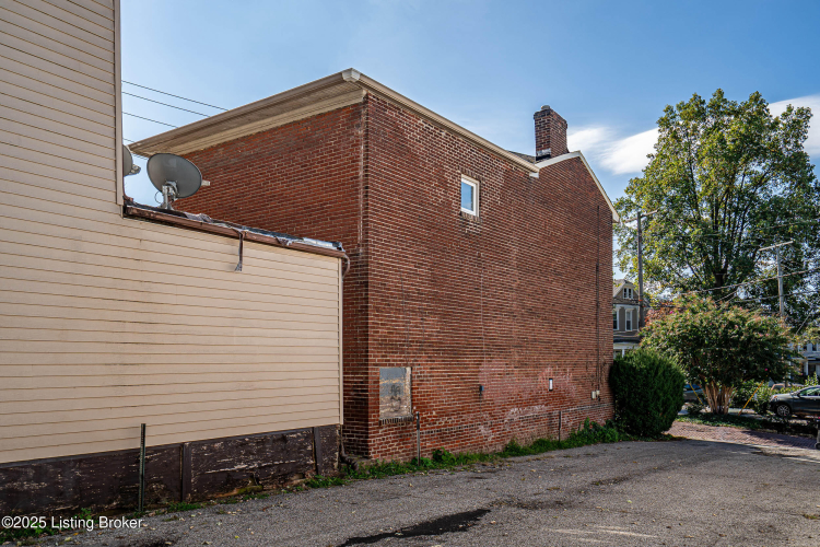 Listing Image 48