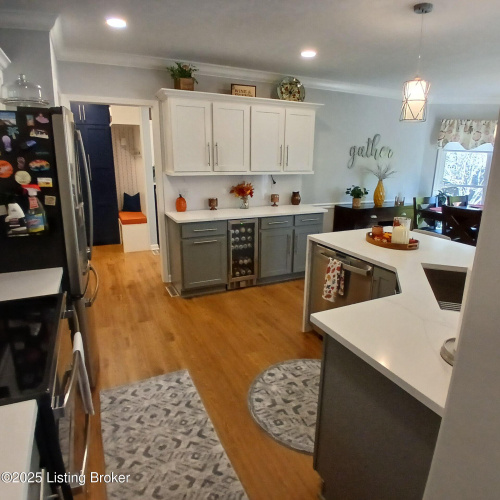 Listing Image 13