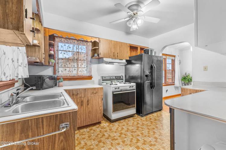 Listing Image 14