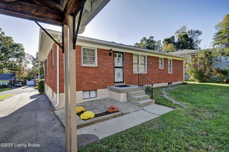 Listing Image 16