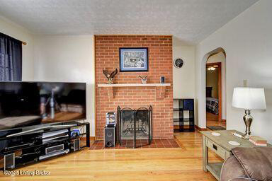 Listing Image 21