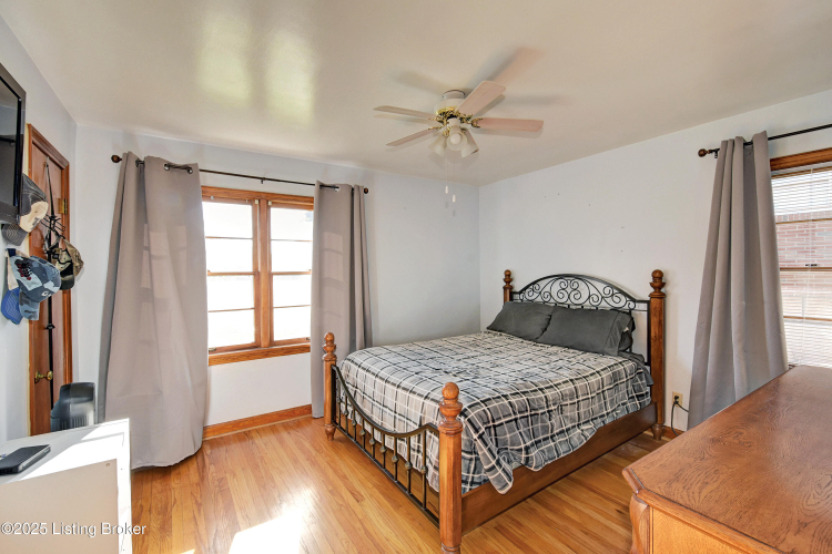 Listing Image 22