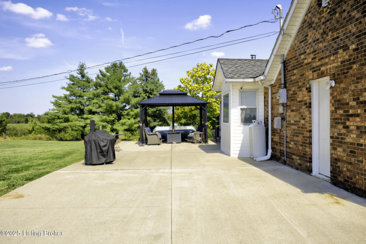 Listing Image 28