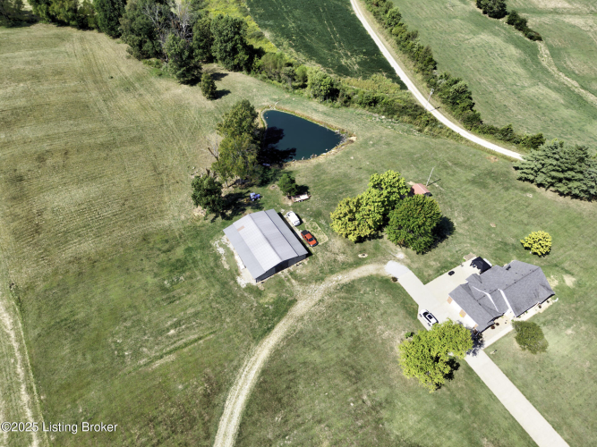 Listing Image 40