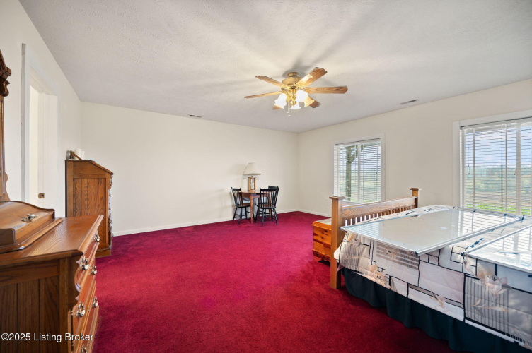 Listing Image 105