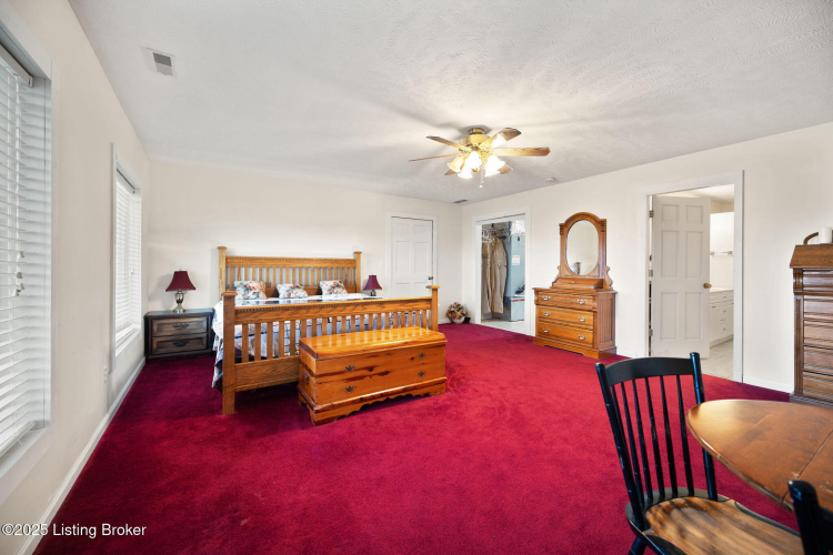 Listing Image 107