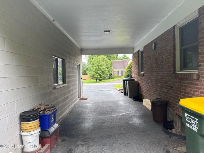 Listing Image 47