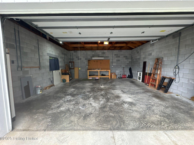 Listing Image 48