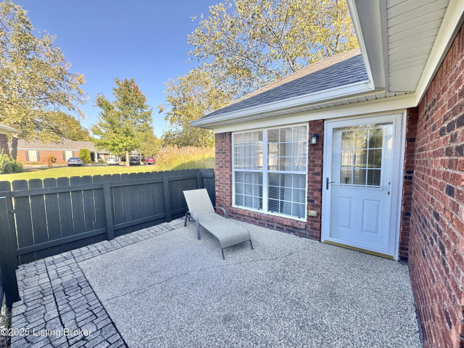Listing Image 27
