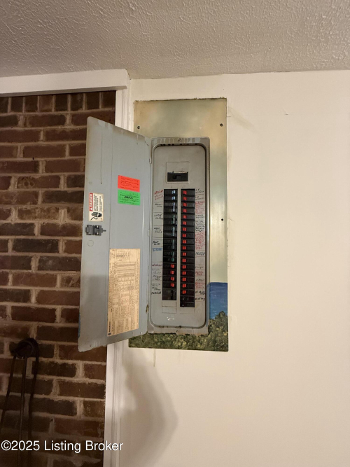Listing Image 17