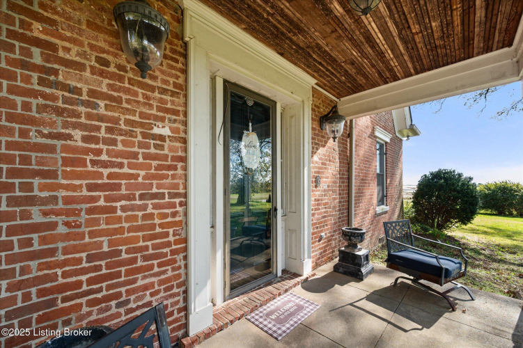 Listing Image 77