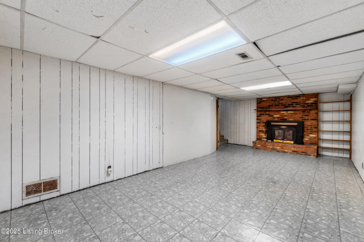 Listing Image 29