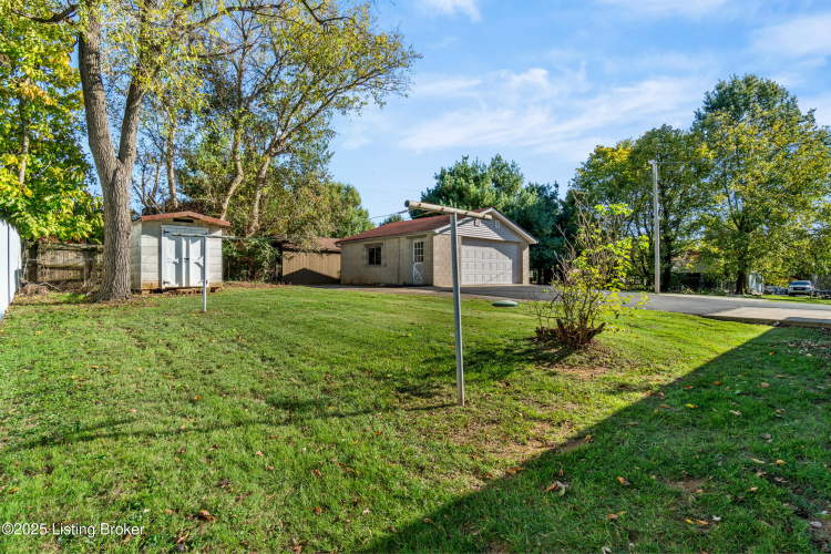 Listing Image 7